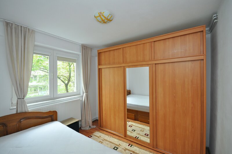 Pantelimon Mega Mall apartament 2 camere renovat recent, centrala proprie